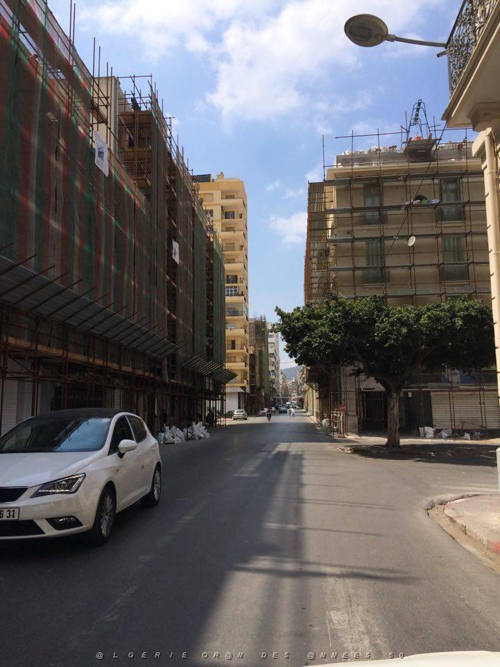 ORAN RUE D ARZEW ET PLACE DOC JOUTY (2).jpg
